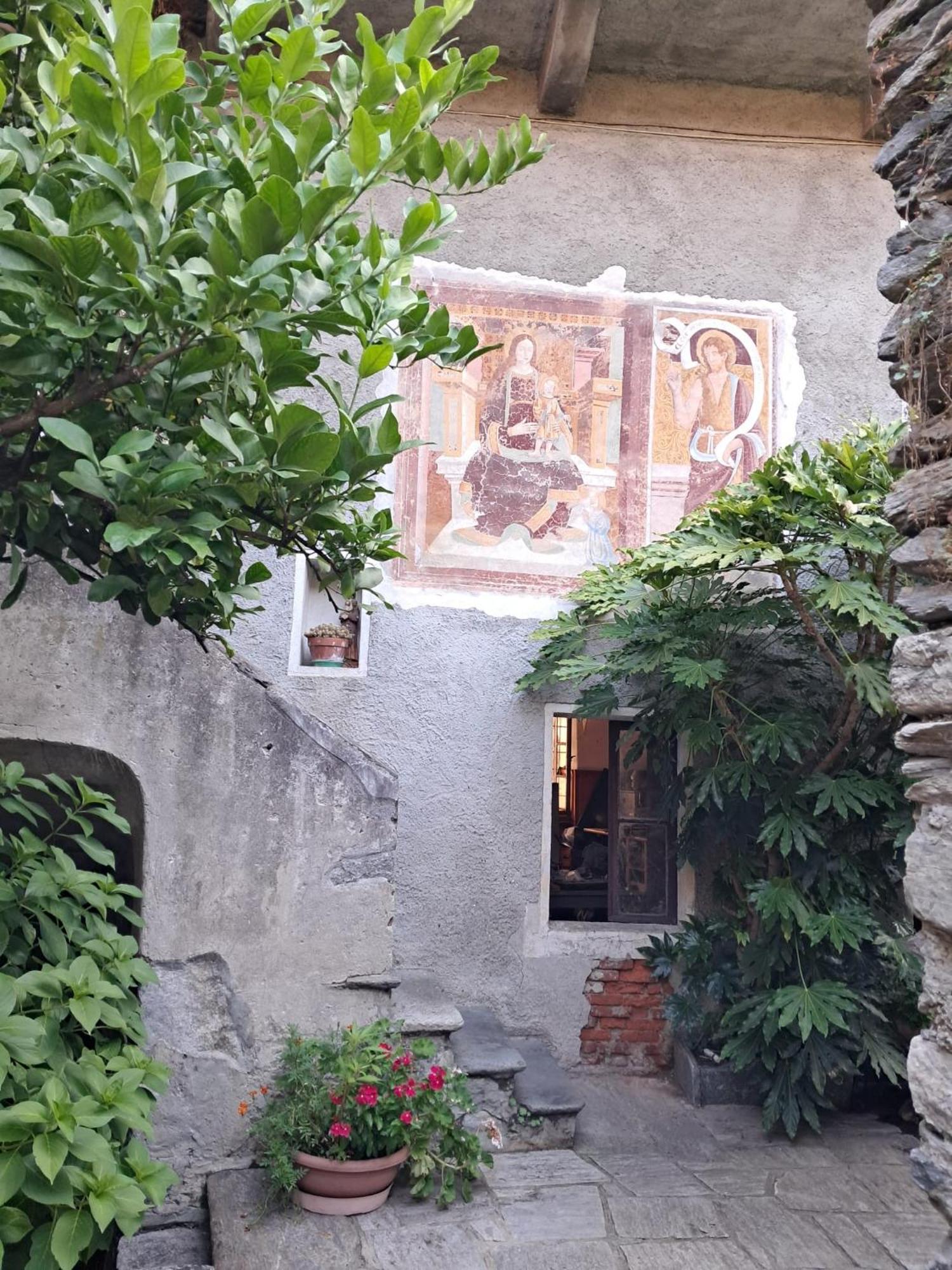 Nonna Anita Bed & Breakfast Castelveccana Екстериор снимка