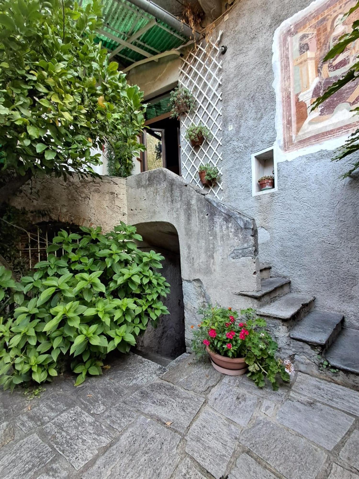 Nonna Anita Bed & Breakfast Castelveccana Екстериор снимка